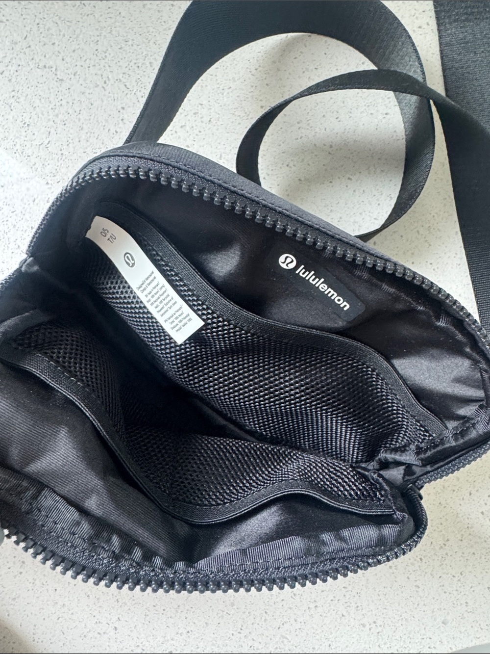 lululemon athletica Black Dallas cowboys Belt Bag - Picture 2 of 3